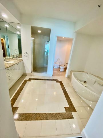 300 S Pointe Dr 3204, Miami Beach, FL 33139