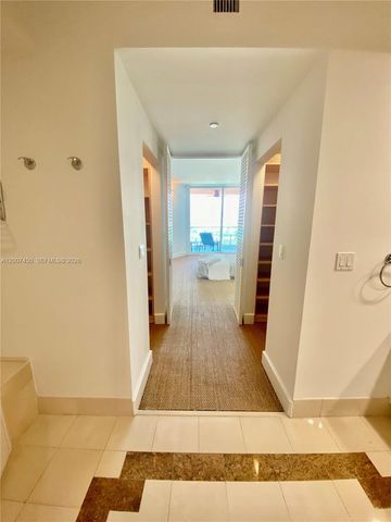 300 S Pointe Dr 3204, Miami Beach, FL 33139