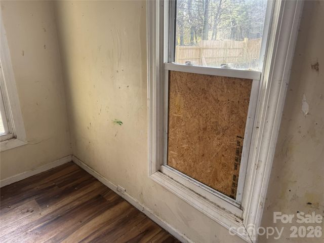 81 Eastview Circle, Asheville, NC 28806