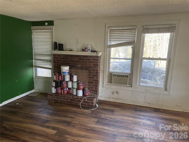 81 Eastview Circle, Asheville, NC 28806