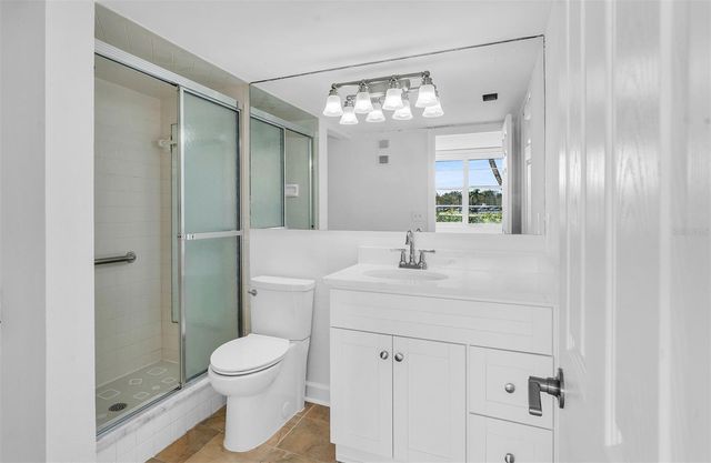 7405 BAY ISLAND DRIVE S 121, South Pasadena, FL 33707