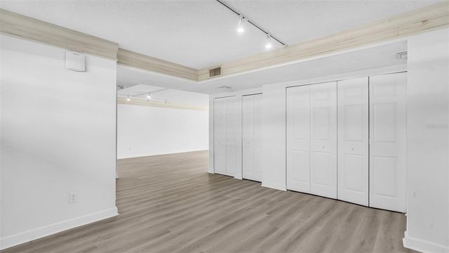 7405 BAY ISLAND DRIVE S 121, South Pasadena, FL 33707