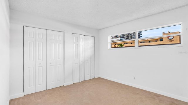 7405 BAY ISLAND DRIVE S 121, South Pasadena, FL 33707