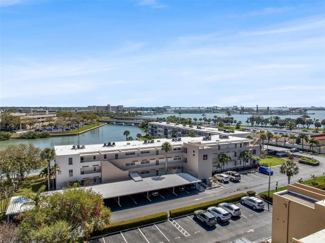 7405 BAY ISLAND DRIVE S 121, South Pasadena, FL 33707