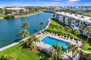 7405 BAY ISLAND DRIVE S 121, South Pasadena, FL 33707