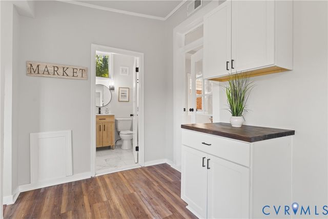 26 Marshall Ave, Colonial Beach, VA 22443