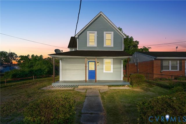 26 Marshall Ave, Colonial Beach, VA 22443