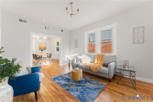 26 Marshall Ave, Colonial Beach, VA 22443