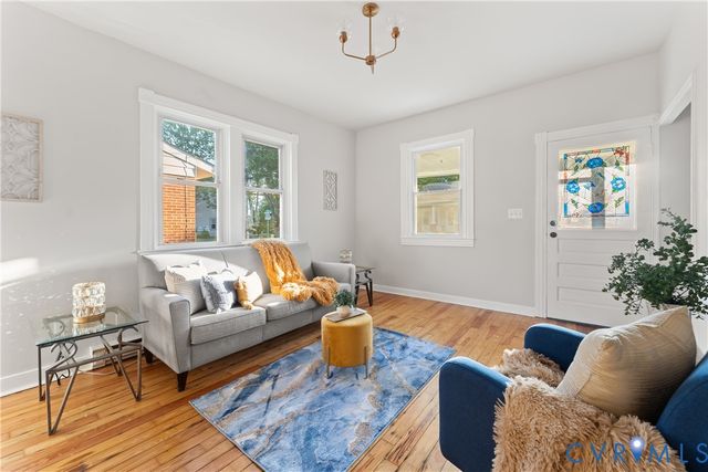 26 Marshall Ave, Colonial Beach, VA 22443