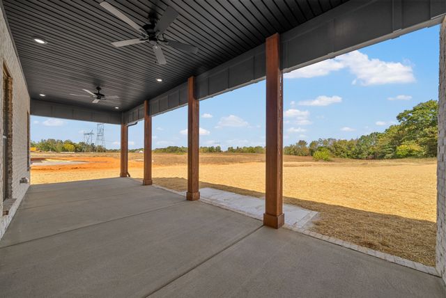 3712 Budds Creek Rd, Palmyra, TN 37142