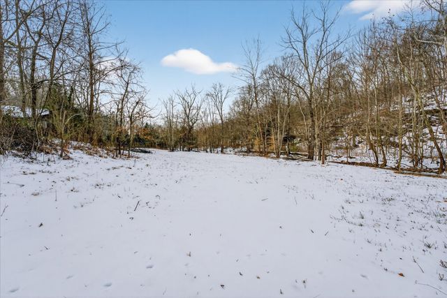 3712 Budds Creek Rd, Palmyra, TN 37142