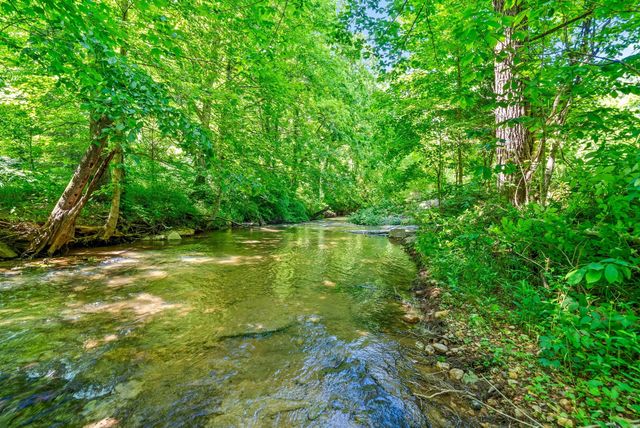 3712 Budds Creek Rd, Palmyra, TN 37142