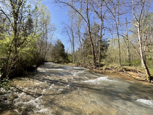 3712 Budds Creek Rd, Palmyra, TN 37142