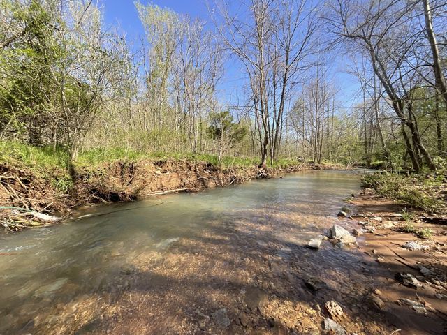 3712 Budds Creek Rd, Palmyra, TN 37142