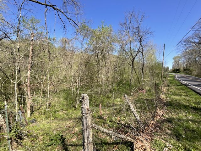 3712 Budds Creek Rd, Palmyra, TN 37142