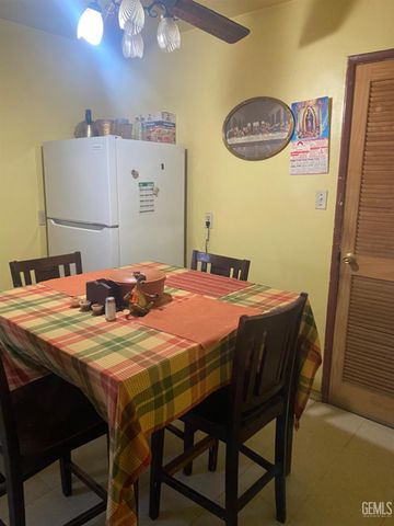 704 S Williams Street, Bakersfield, CA 93307