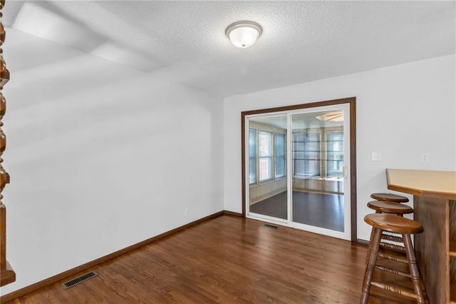 816 N Ponca Drive, Independence, MO 64056