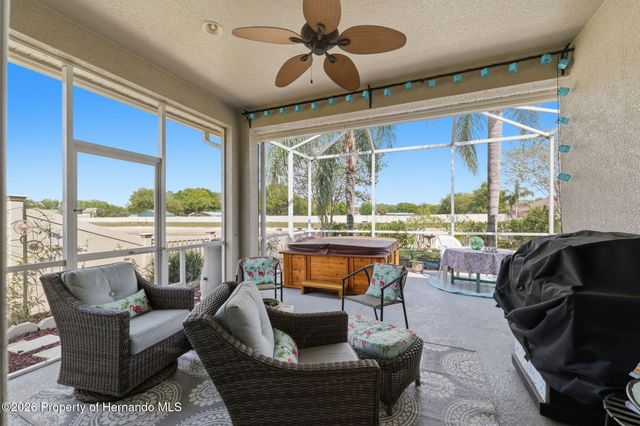 2732 Devonoak Boulevard, Land O'lakes, FL 34638