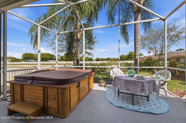 2732 Devonoak Boulevard, Land O'lakes, FL 34638