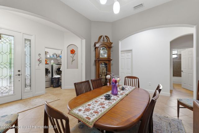 2732 Devonoak Boulevard, Land O'lakes, FL 34638