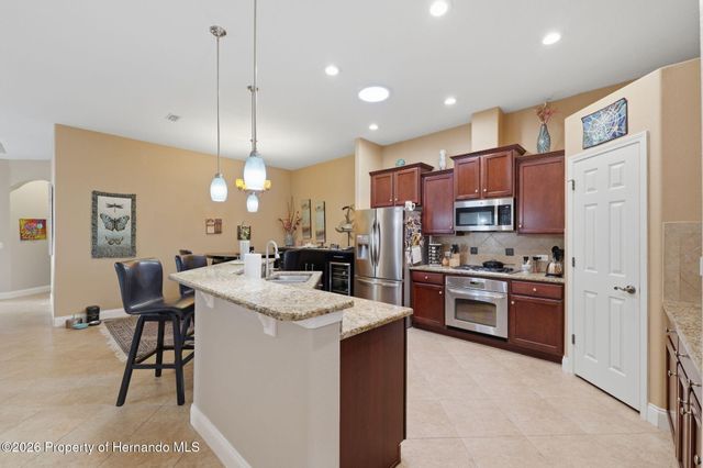 2732 Devonoak Boulevard, Land O'lakes, FL 34638