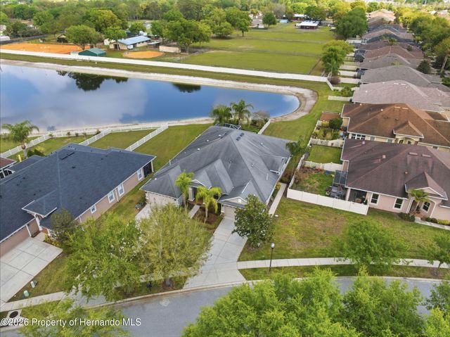 2732 Devonoak Boulevard, Land O'lakes, FL 34638