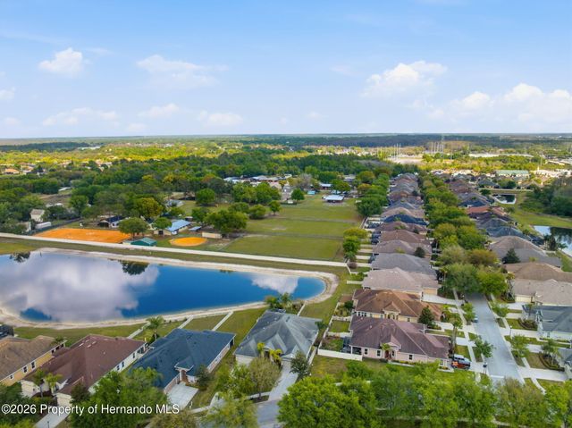 2732 Devonoak Boulevard, Land O'lakes, FL 34638