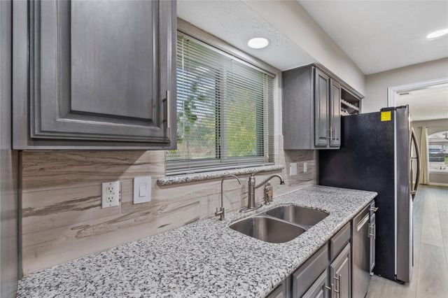 19619 Pine Cluster Lane, Humble, TX 77346