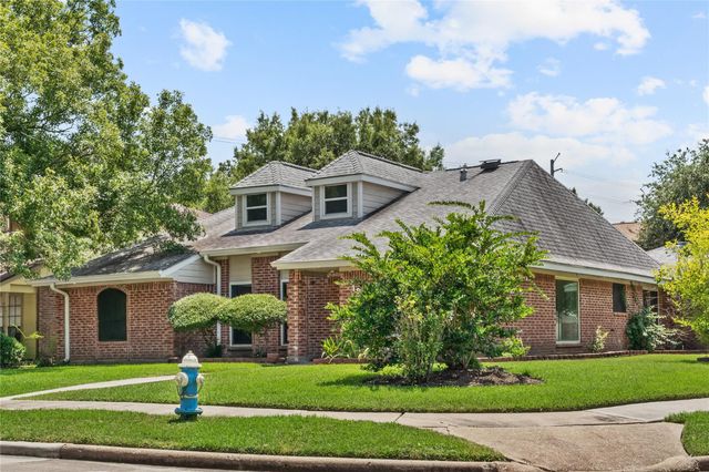 19619 Pine Cluster Lane, Humble, TX 77346