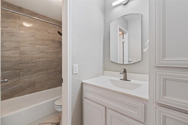 19619 Pine Cluster Lane, Humble, TX 77346