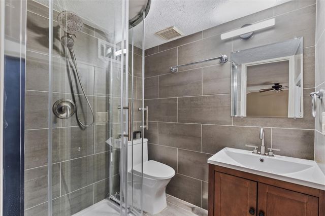 19619 Pine Cluster Lane, Humble, TX 77346