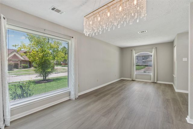 19619 Pine Cluster Lane, Humble, TX 77346