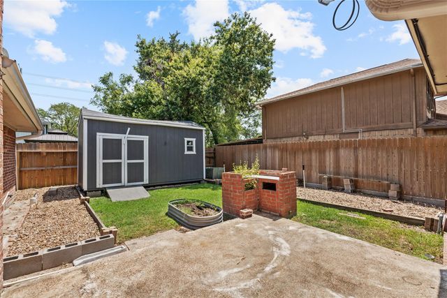 19619 Pine Cluster Lane, Humble, TX 77346