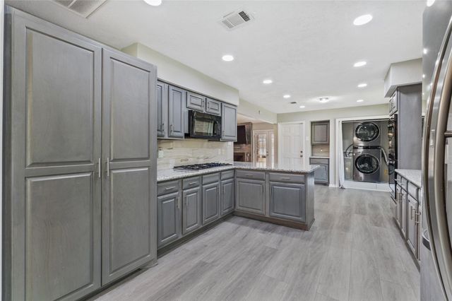 19619 Pine Cluster Lane, Humble, TX 77346