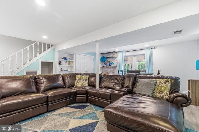 16040 LACONIA CIR, Woodbridge, VA 22191