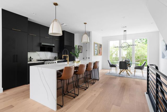 4022 Valley View RD 2C, Austin, TX 78704