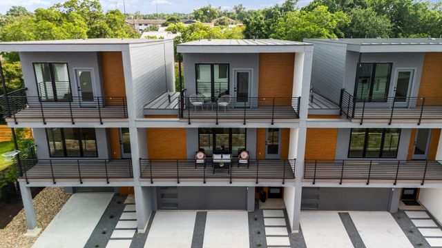 4022 Valley View RD 2C, Austin, TX 78704
