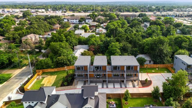 4022 Valley View RD 2C, Austin, TX 78704