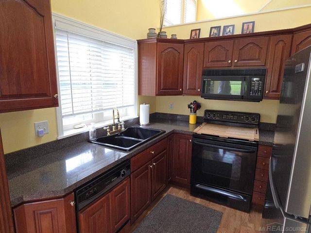 5700 Royal Court Court, Butman, MI 48624