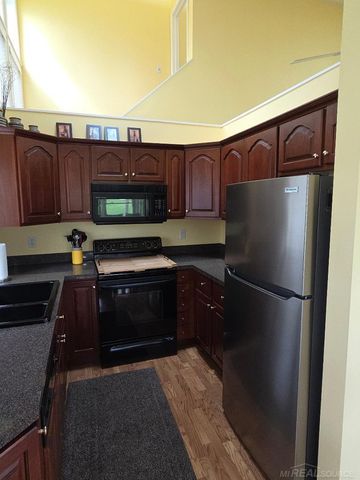 5700 Royal Court Court, Butman, MI 48624
