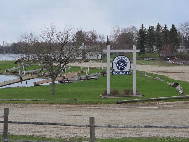 5700 Royal Court Court, Butman, MI 48624