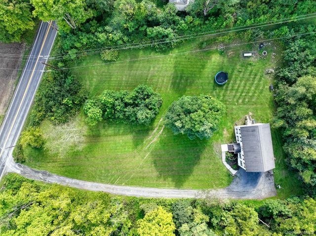 99 Milton Turnpike, Milton, NY 12547