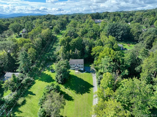 99 Milton Turnpike, Milton, NY 12547