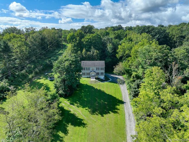 99 Milton Turnpike, Milton, NY 12547