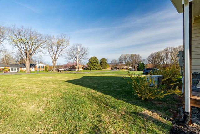 122 Gouyer Drive, Madison Heights, VA 24572