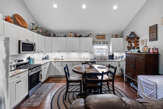 122 Gouyer Drive, Madison Heights, VA 24572