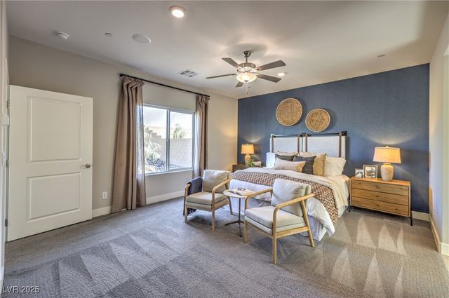 1011 FOREST FALCON Drive 840, Henderson, NV 89011