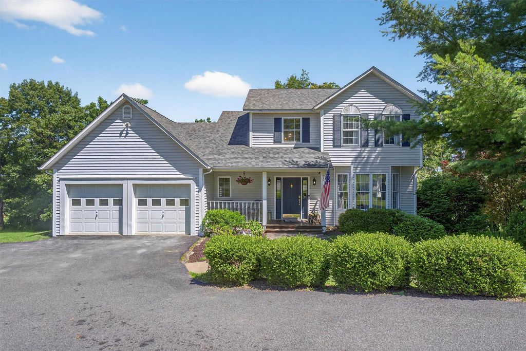 11 Walden Court, New Hampton, NY 10958