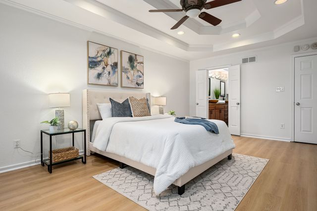 10550 Berry Knoll Drive, Dallas, TX 75230