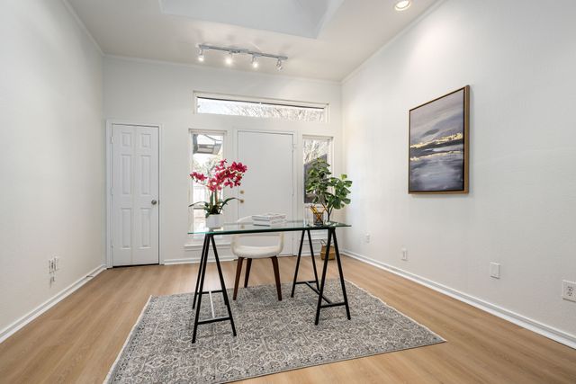 10550 Berry Knoll Drive, Dallas, TX 75230